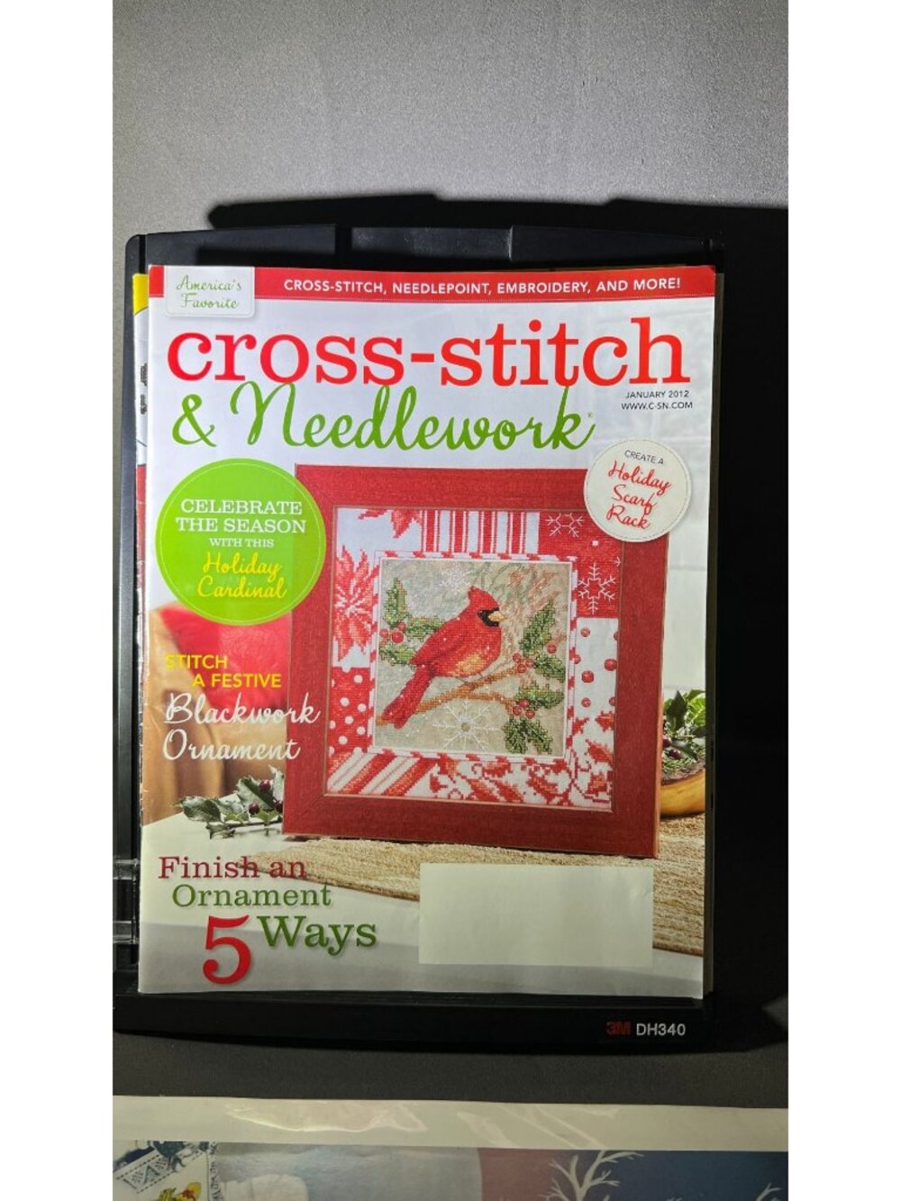 7 Cross-Stitch Magazines & Patterns Bundle For Enthusiasts - Picture 5 of 8